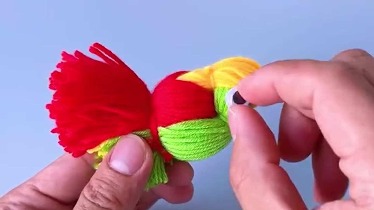 🧶 Simple and Adorable Yarn Bird Craft Idea! 😍🐦