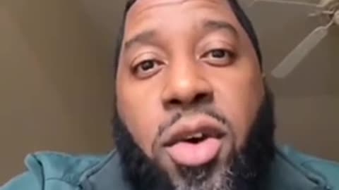 WATCH THIS !! Black Man explains why Trump is Greatest President