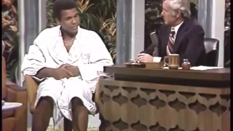 Muhammad Ali's UFO sightings discussed w Johnny Carson on The Tonight Show 9⧸7⧸73