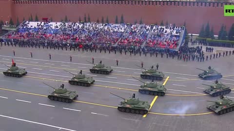 Legendary T-34s on display in Moscow