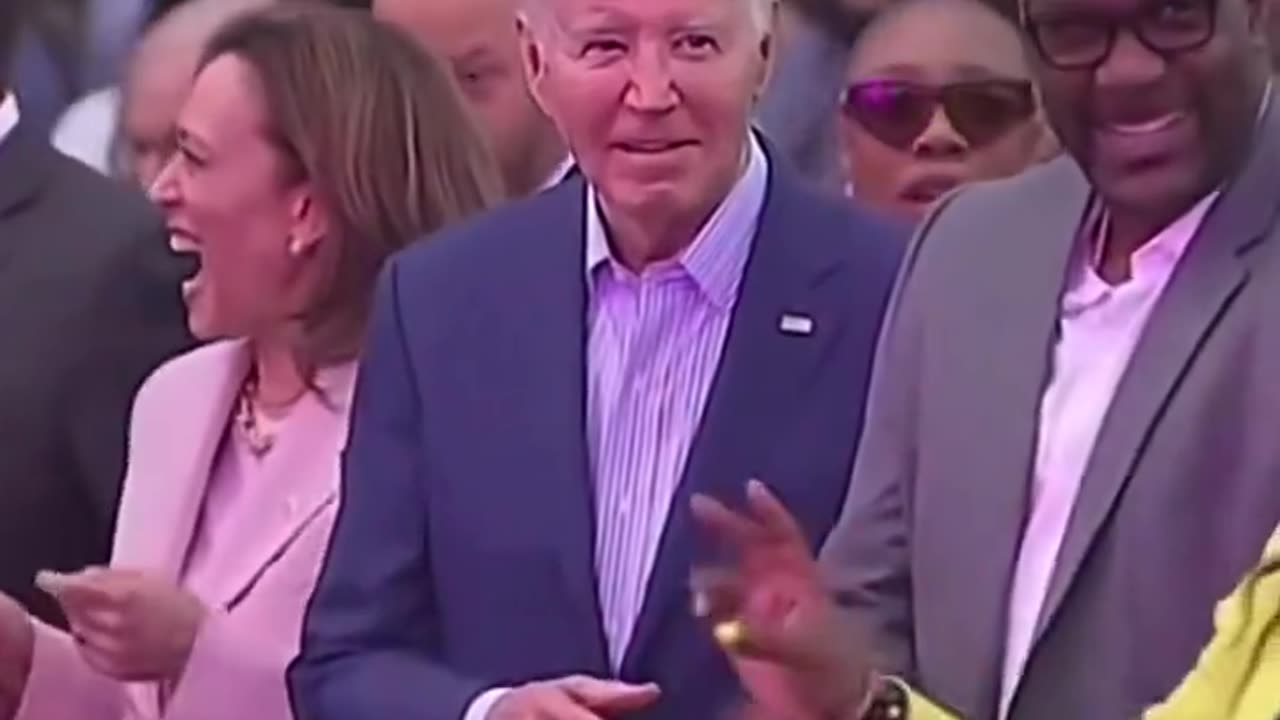 Pay close attention to JOE Biden’s hands in this video!