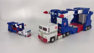 Newage Toys - Octavian (Ultra Magnus) Full Review