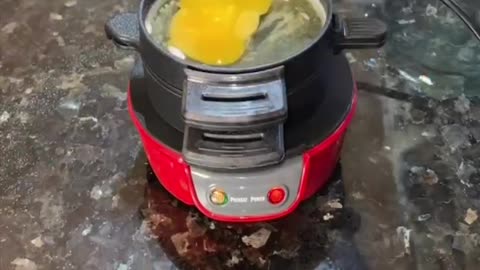 A suitable tool for quickly preparing burgers