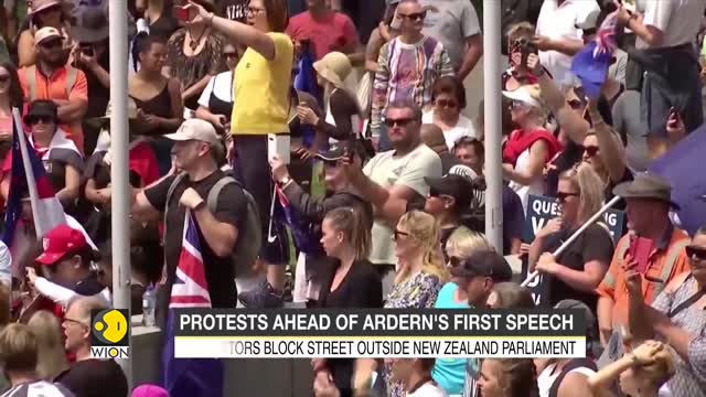 Protestors block streets against vaccine mandates in New Zealand | Latest World English News