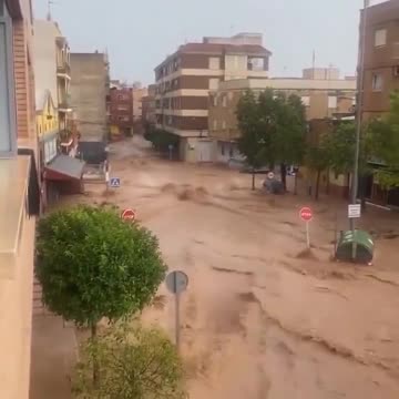 🚨KŁODZKO godzina 12:10 dramatyczna sytuacja miasto tonie 😳💧🌊🚨