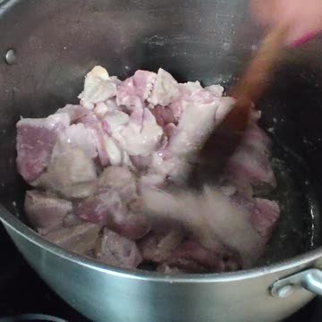 Meat frying for stew