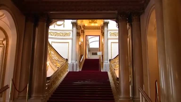 Royal treatment: Buckingham Palace opens state banquets to public