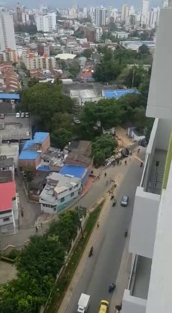 Batalla campal entre migrantes en Bucaramanga quedó registrada en video