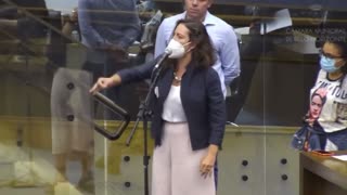 Debate com a esquerda - Homem TRANS em banheiro feminino