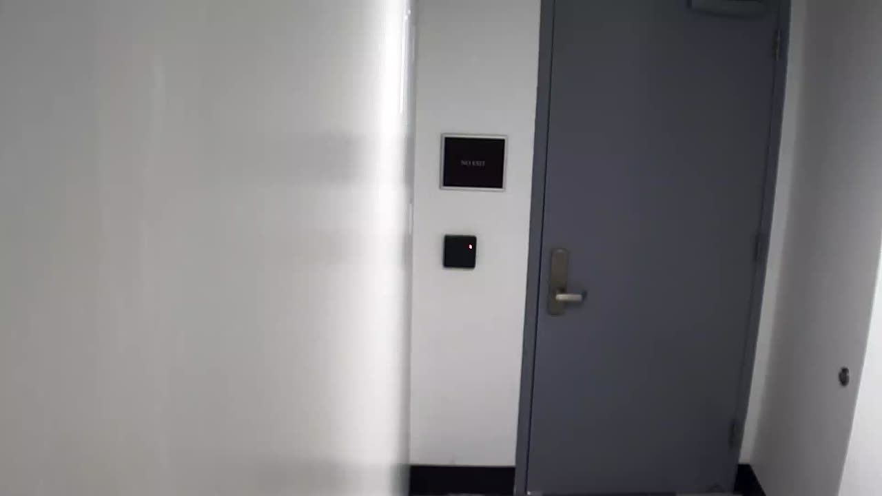 6144RHOBG2G201ABStairwayLobbyEntry_2021-01-06_17h40min02s983ms.mp4