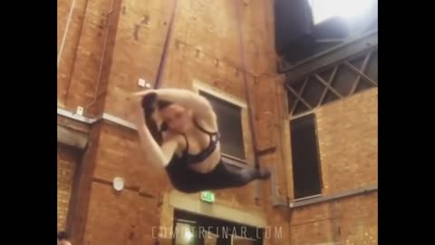 MOST VIRAL FEMALE FITNESS MOMENTS