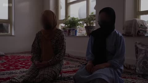 Women banned from speaking in public by Afghanistan's Taliban rulers | BBC News