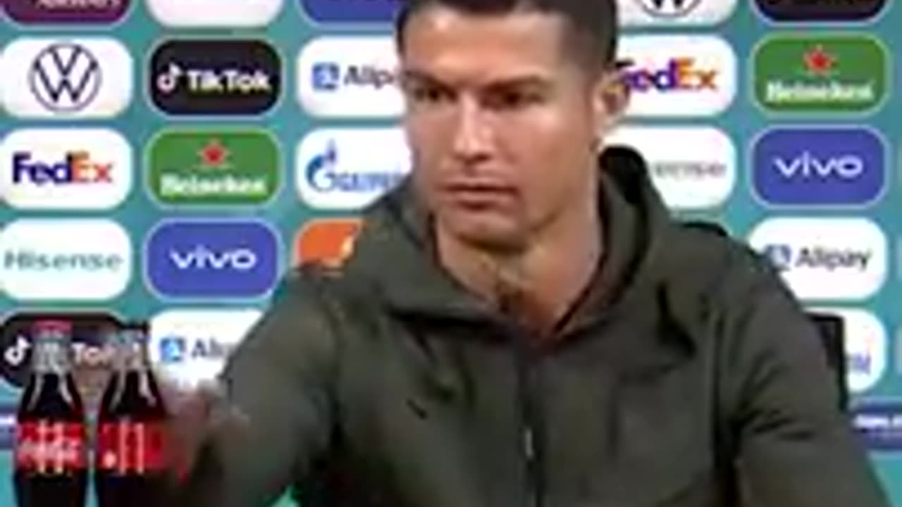 Cristiano Ronaldo hates coca-cola