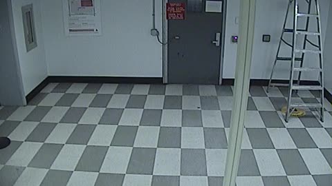 6069RHOBG3G303ALobbyEntrance_2021-01-06_21h00min02s630ms.mp4