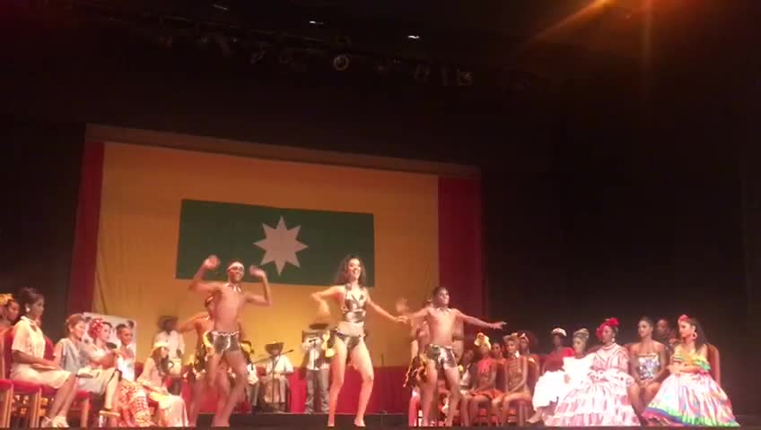 Baile y creatividad en la Prueba de Talento del Reinado de la Independencia