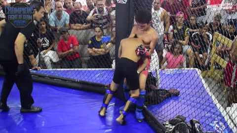 [MMA Kids] Bruce Lee vs Caio - Champions Fight Kids