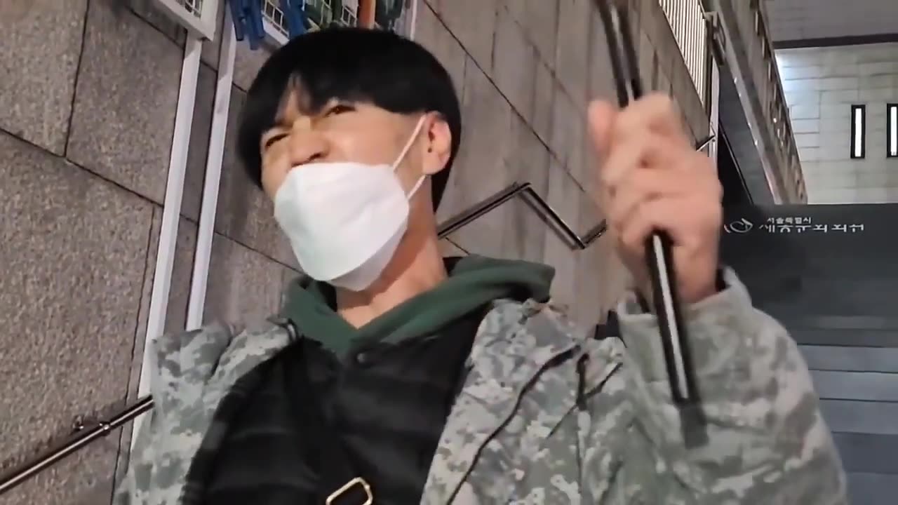 20201108_V3_S02(dpiQePMzvq4)세종문화회관 돌계단, 청년의 외침은_