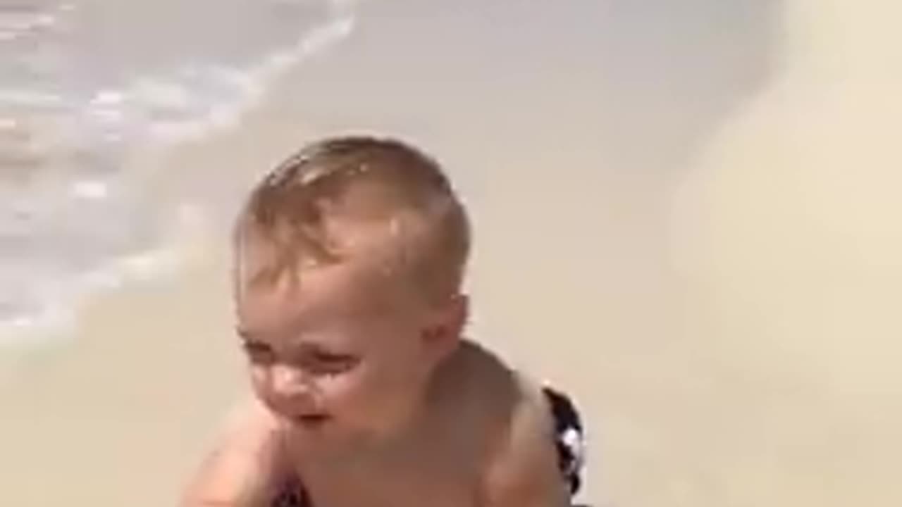 Funny babies reaction video