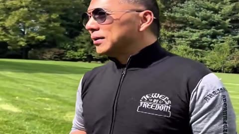 20221010文贵先生GETTR¹： #台湾双十节：祝台湾人民永远拥有双十节，早日独立！以占有土地奴隶人民的政权统治方式一去不复返，真正的国家强大是人民的强大。