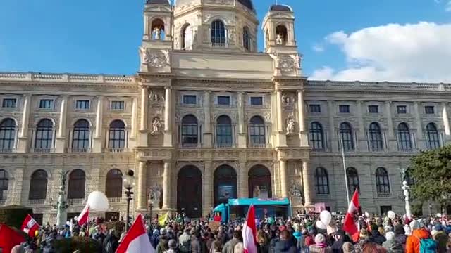 WienGO +++AUSTRIA DEMO FOR DEMOCRACY & FREEDOM VIENNA 27.2.22