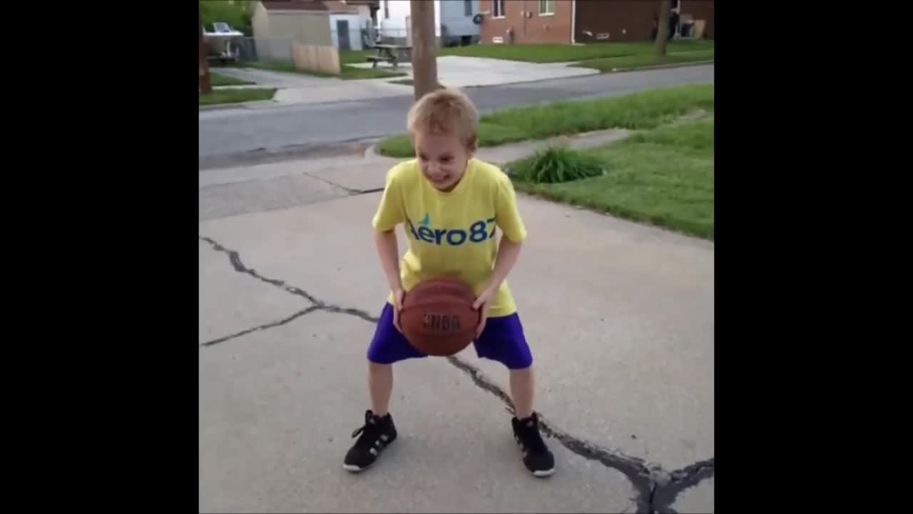 Kid on Crack Full Vine (Original)