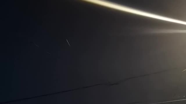 Montrealers Saw A Weird Silver Streak In The Sky But Don't Worry, It Wasn't Aliens (VIDEO)