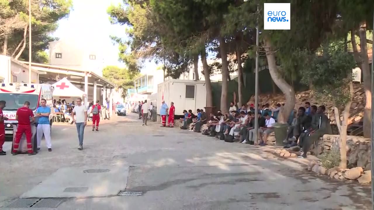 La Guardia Costera libia intercepta a decenas de migrantes intentando llegar a Europa