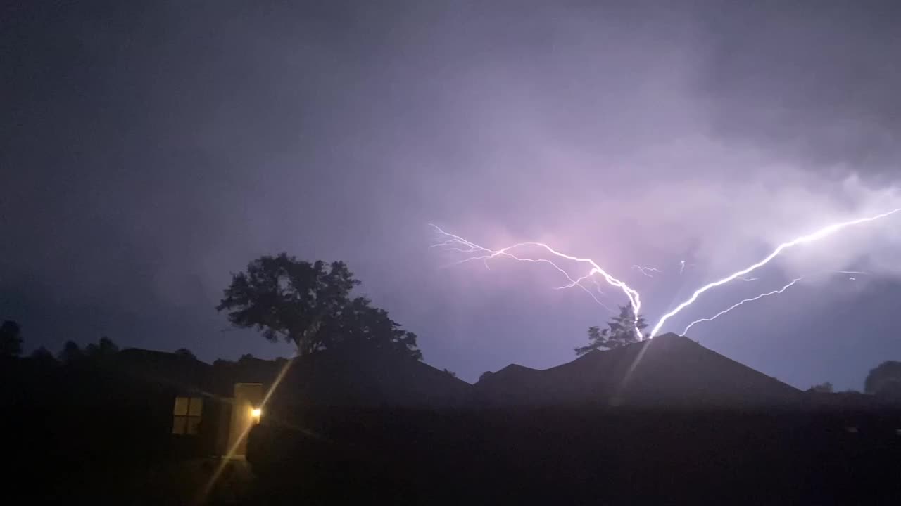 Lightening goes from ground to the sky?