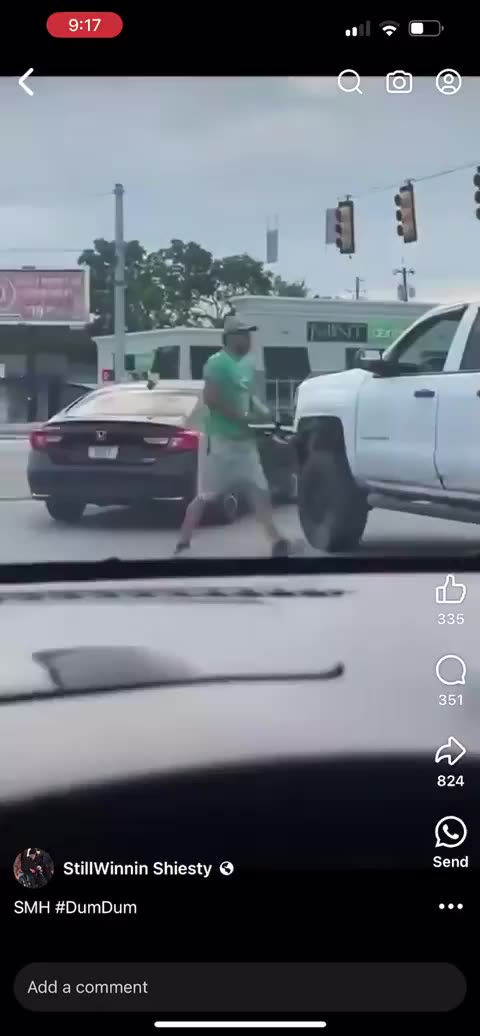 GRAPHIC: Armed man fatally shot during road rage incident in ...