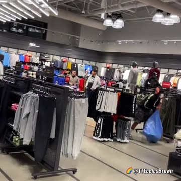 people can't understand why shops are closing in the USA