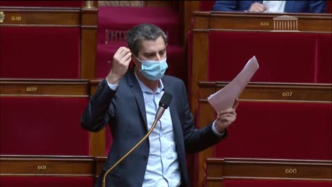 Une ministre perd ses nerfs