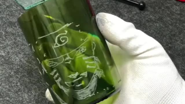 Carve anime characters on wine bottles