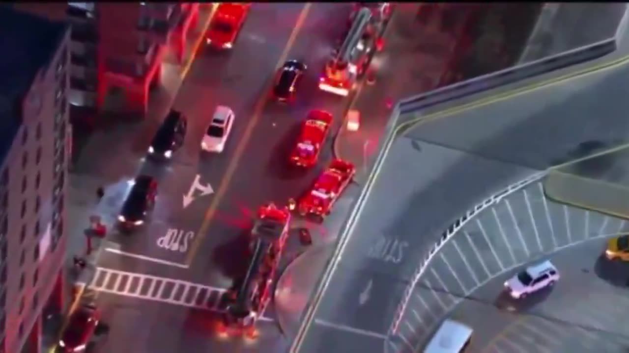 Manhattan, NY - explosions from manholes causing power outages