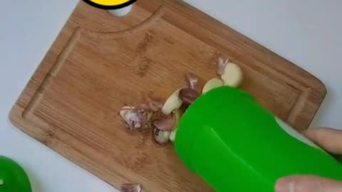 how to peel garlic