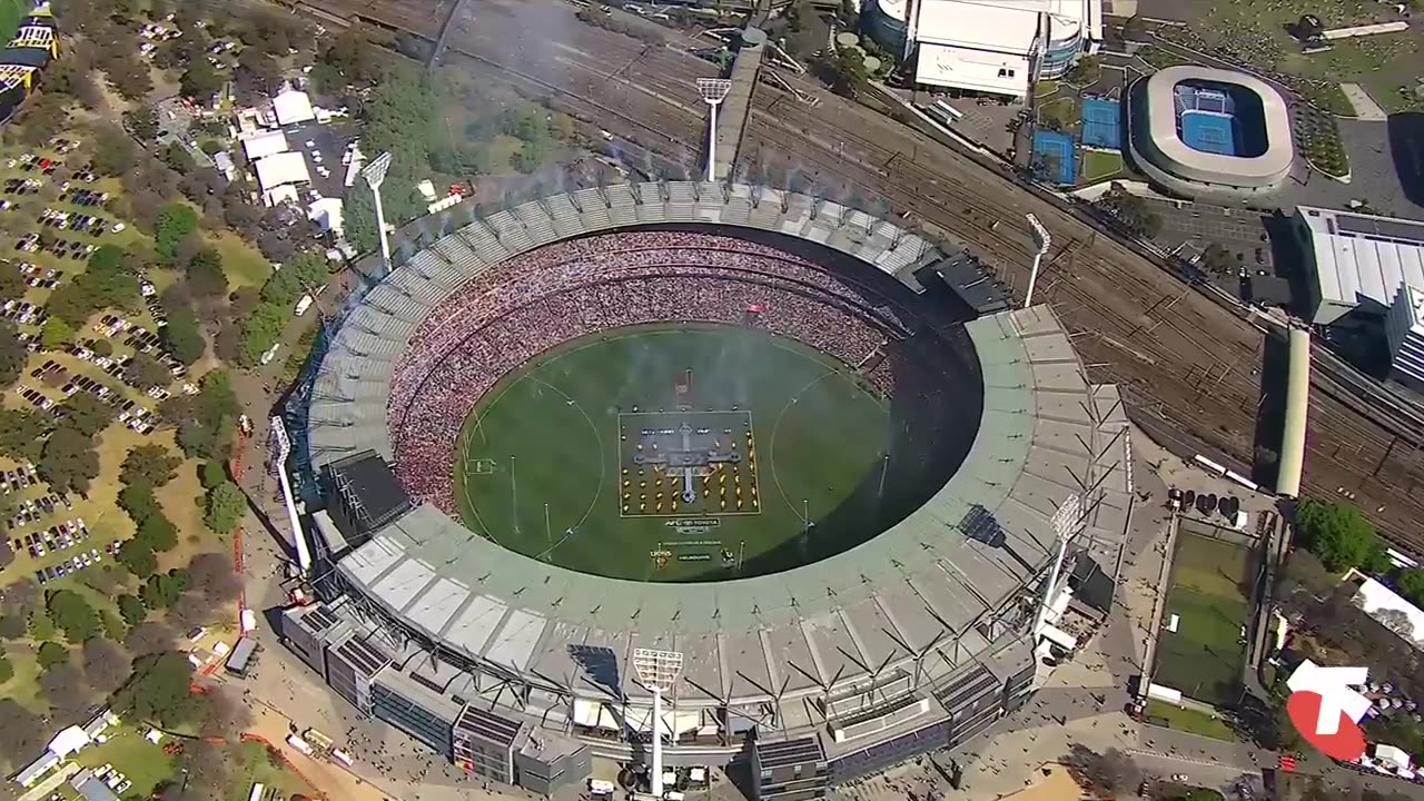 KISS rocks the 2023 Toyota AFL Grand Final!