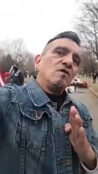 This guy witnessed 4 busloads of Antifa escorted into DC by police.