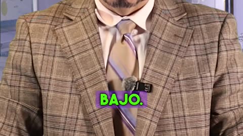 ¡Gestos con las manos de negocios! Este es "El campanario bajo"