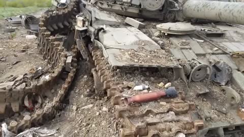 Destroyed Russian T-72