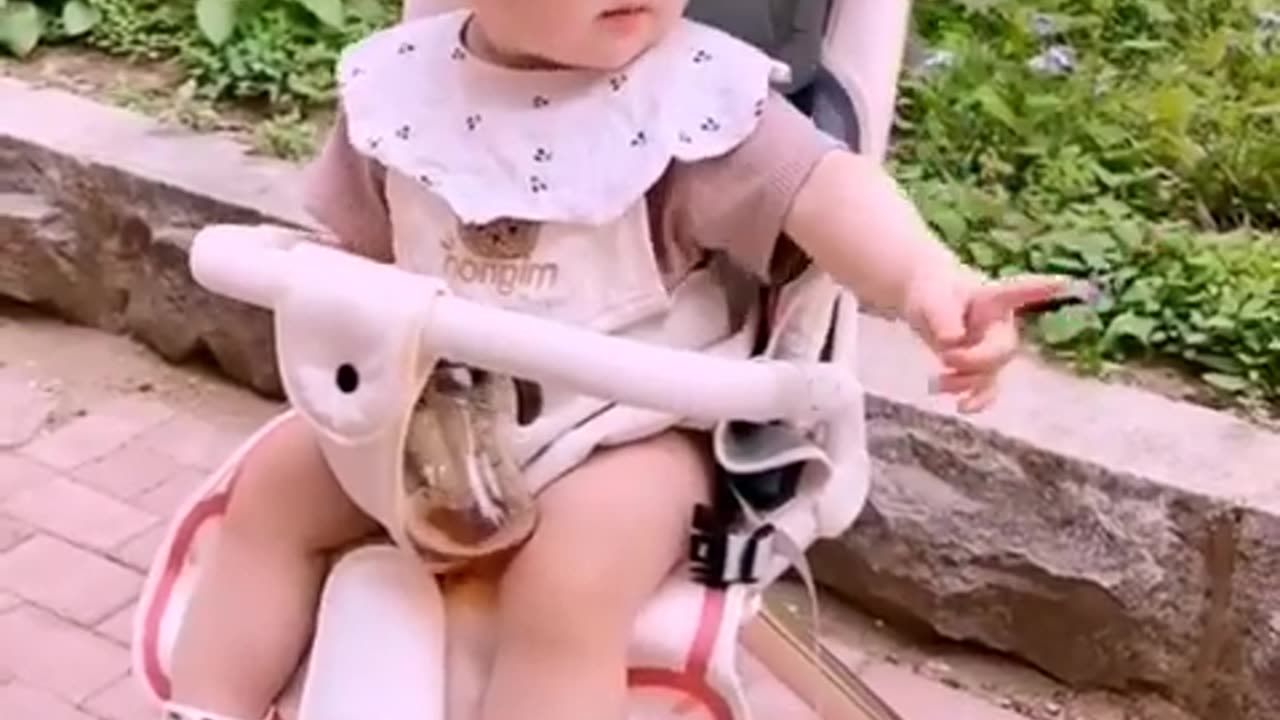 Cut baby funny video