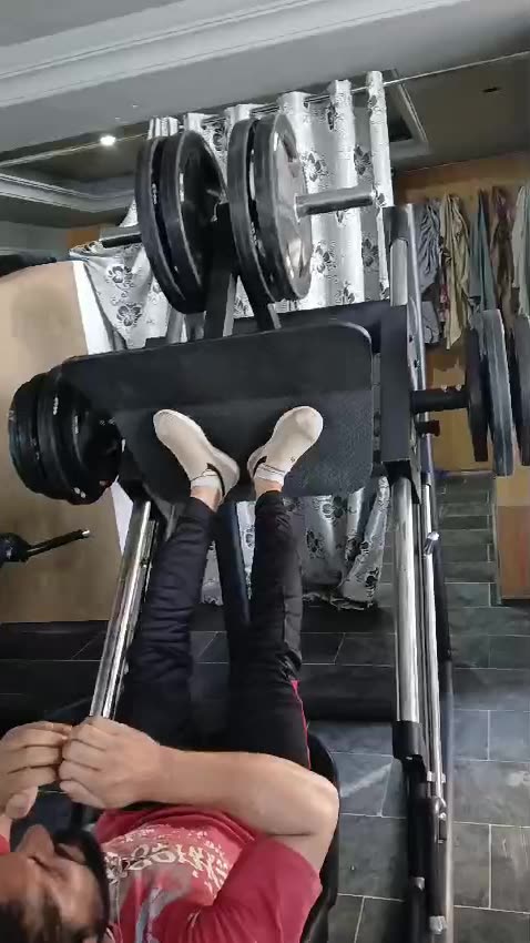 Leg press machine