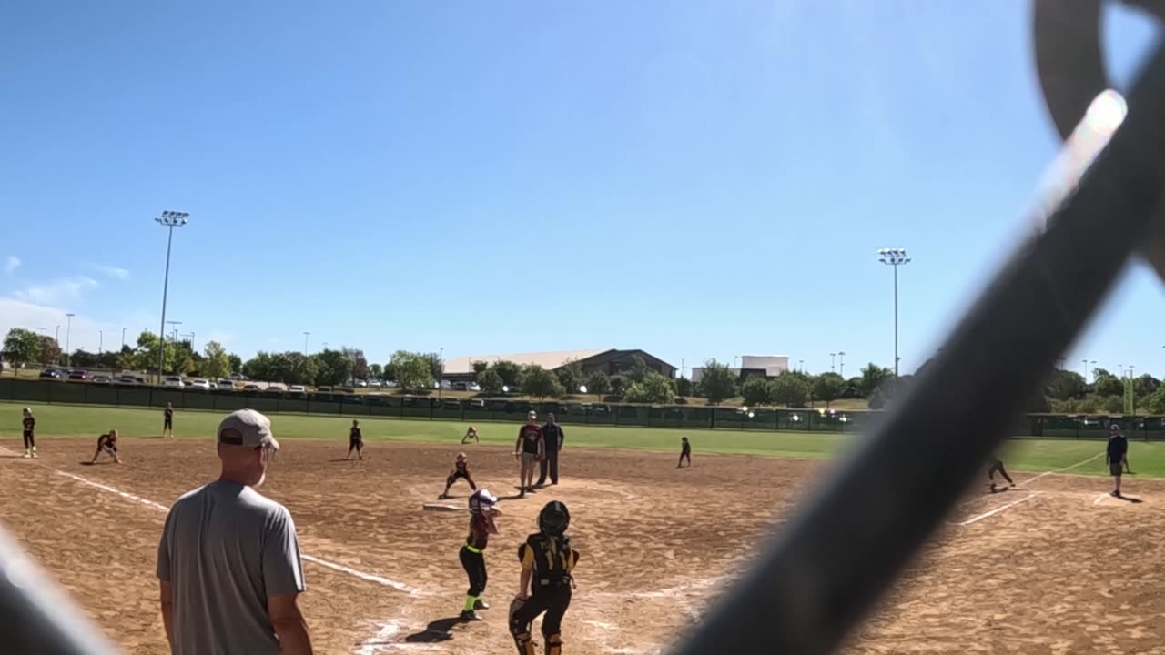 Fireflies v Trappers