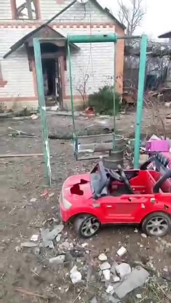 Ukrainian soldiers rounding up Russian soldiers are fired upon by one faking surrender.