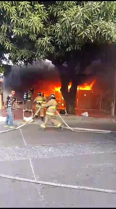 Incendio en una ebanistería en Barranquilla