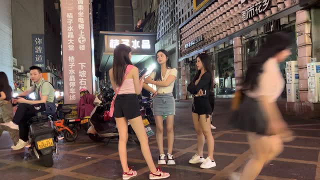 Bar street, Nightlife,China girl, 4k China walk,Changsha city1