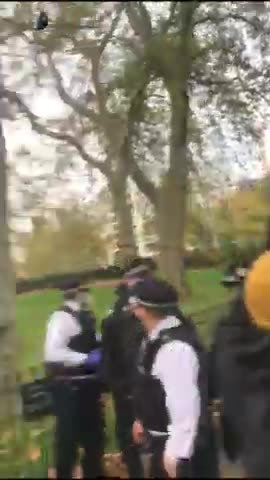 TOMMY ROBINSON ARRESTED HATUNS FLOWERS #SUNDAYROAST