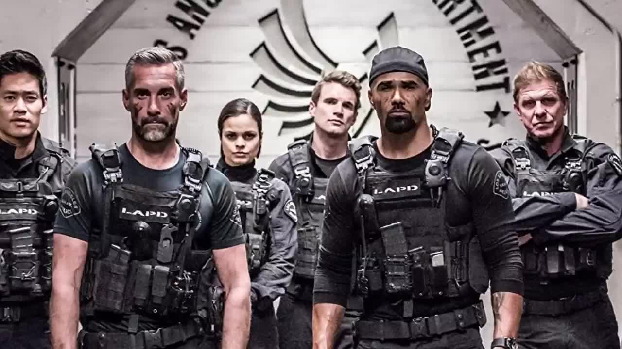 SWAT Arrests The Organizers Of The Sweatshop - S.W.A.T 6x05