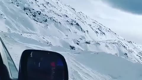 SNOW