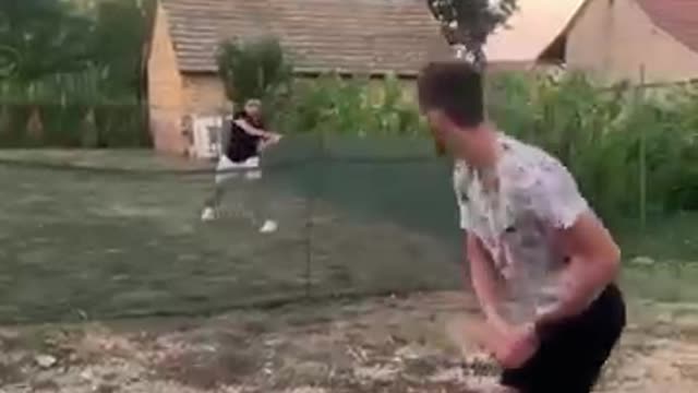 Sound effects are spot on 😂