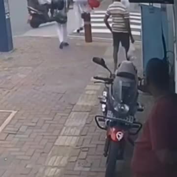 Nice Stunt. 😂😂