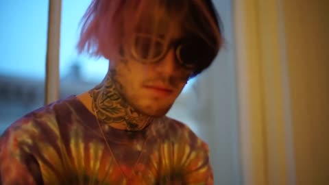 Lil Peep - sixteen lines (og version) (Video)